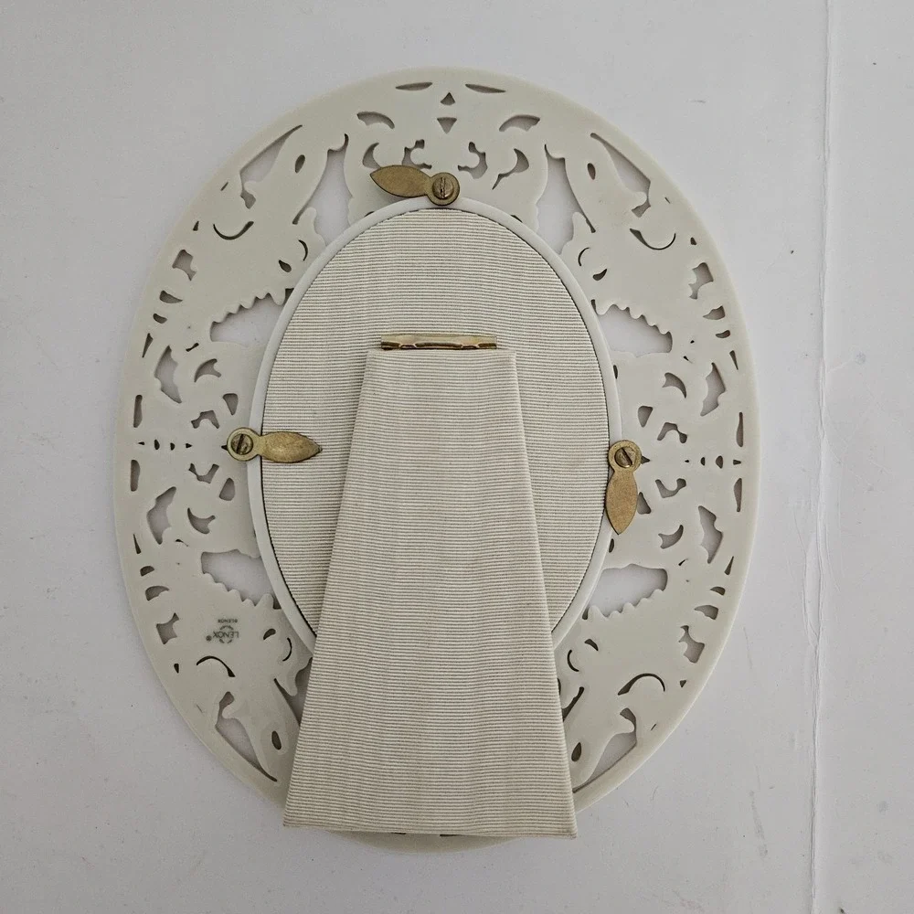 Vintage Lenox Picture Frame Renaissance Open Lace 6